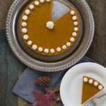 Pumpkin Spice Cake with Gingerbread Crust 